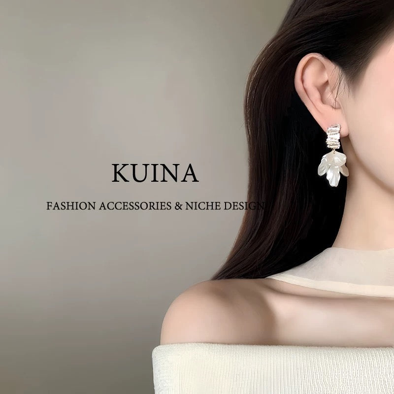 KUINA
Minimal Jewelry